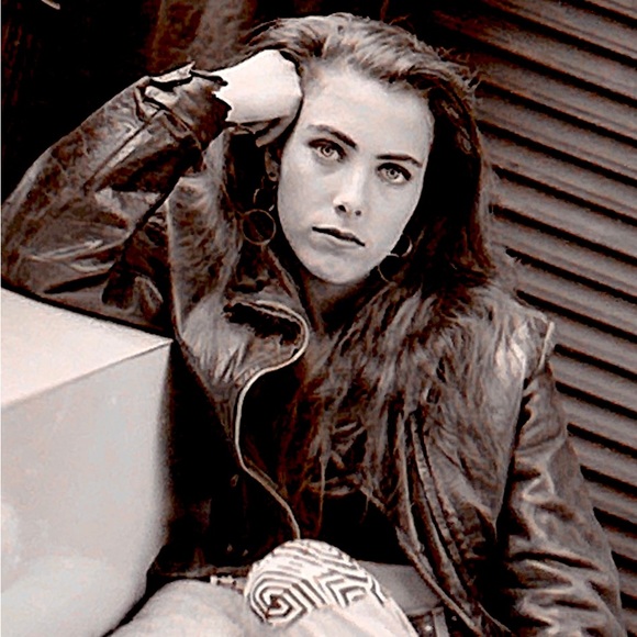 Meet your Posher, Andrea - Picture 1 of 1